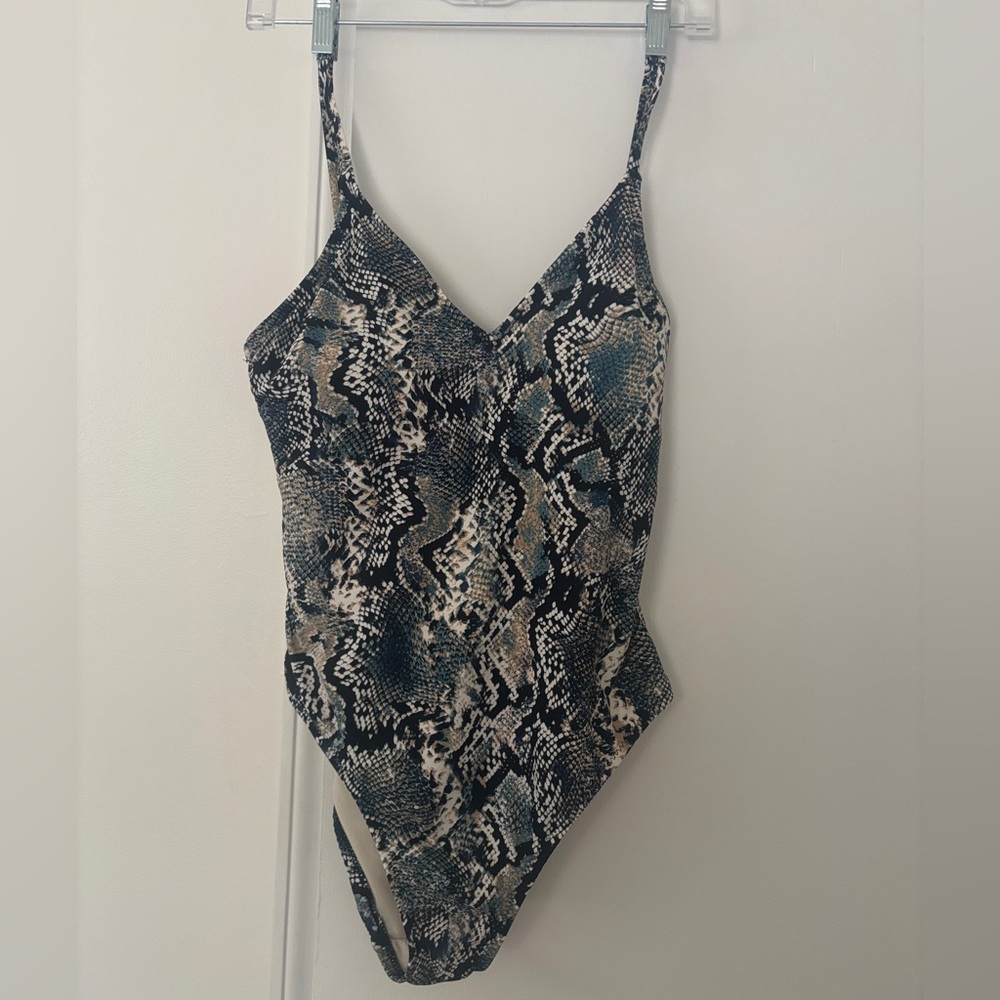Shade and shore Snake Print One-Piece Swimsuit in Black & Teal